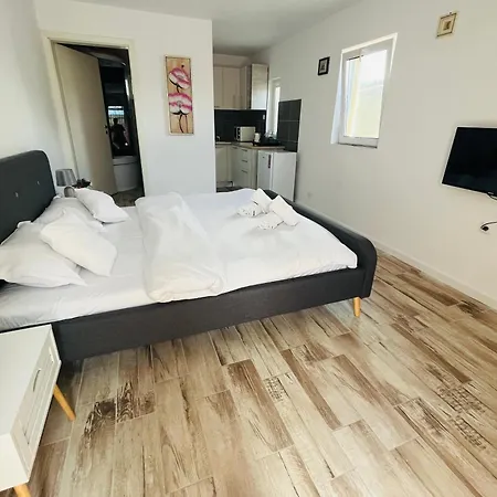 3c Delux 3 *