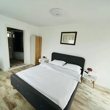 Apartment 3c Delux 3 Brasov