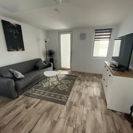 3c Delux 3 Apartment
